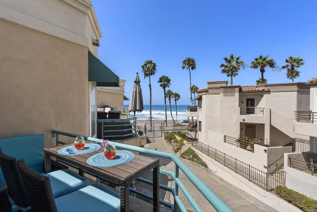 400 N The Strand Unit 4, Oceanside, CA 92054 - Photo 5 of 36, Oceanside, CA