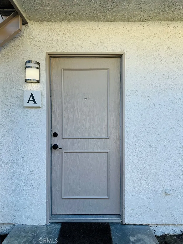 Santa Ana, CA 92704