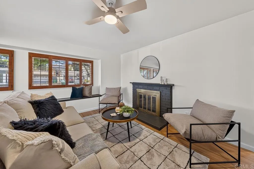 https://cdn.realtyfeed.com/cdn/127/307067077/d36000c88a01af63c42e0ce6cc80a180.webp