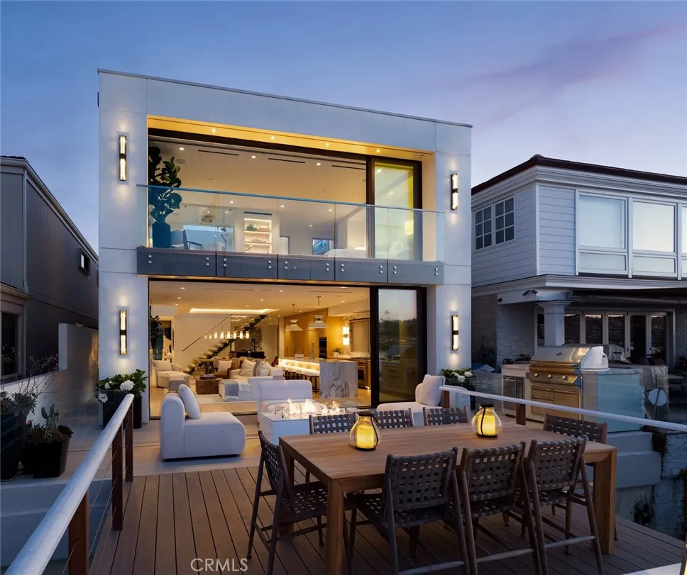 Newport Beach, CA 92663
