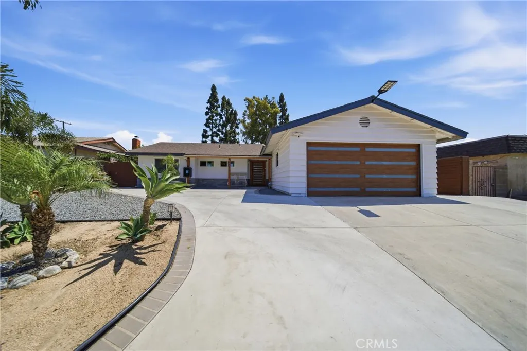 Tustin, CA 92780