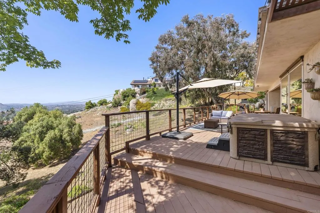 https://cdn.realtyfeed.com/cdn/127/307067171/4ad24face1d041822d201c7c0bec391b.webp