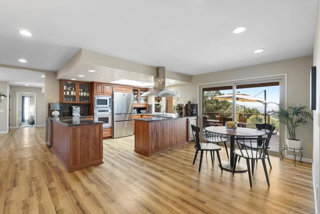 https://cdn.realtyfeed.com/cdn/127/307067171/adf176e4d5847696fb677c1b68ebdc3c.webp
