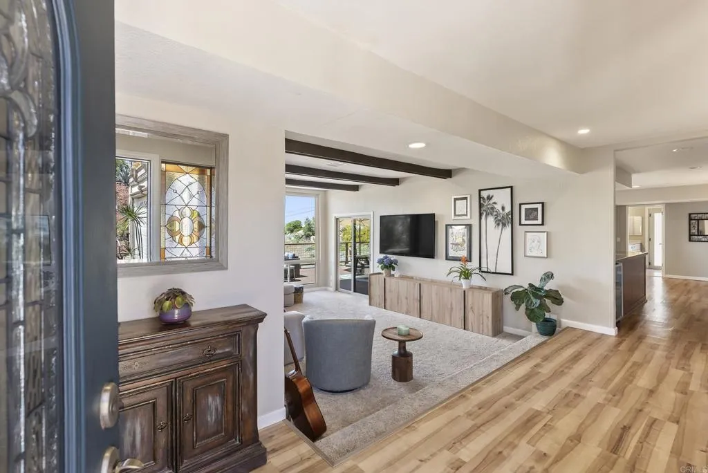 https://cdn.realtyfeed.com/cdn/127/307067171/cb645d2cd69f2b900922dfd3f650a911.webp