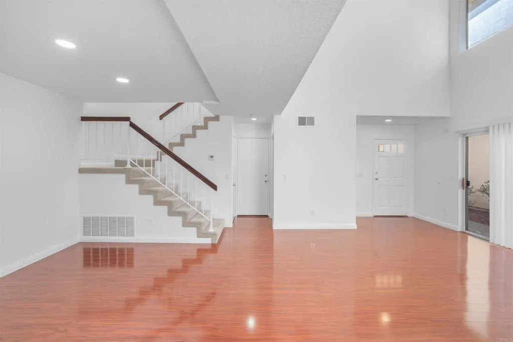 https://cdn.realtyfeed.com/cdn/127/307067217/1048da14cb22f58c1000935ac52910dc.webp