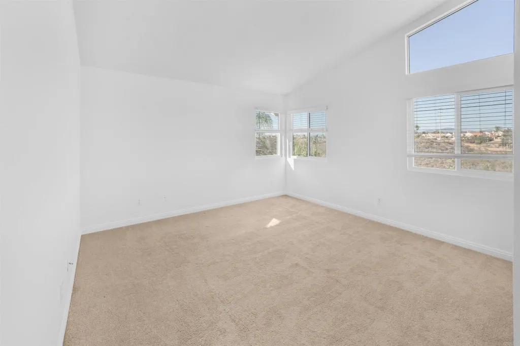 https://cdn.realtyfeed.com/cdn/127/307067217/106d70f21e2b580c88620f3e8a0593ff.webp