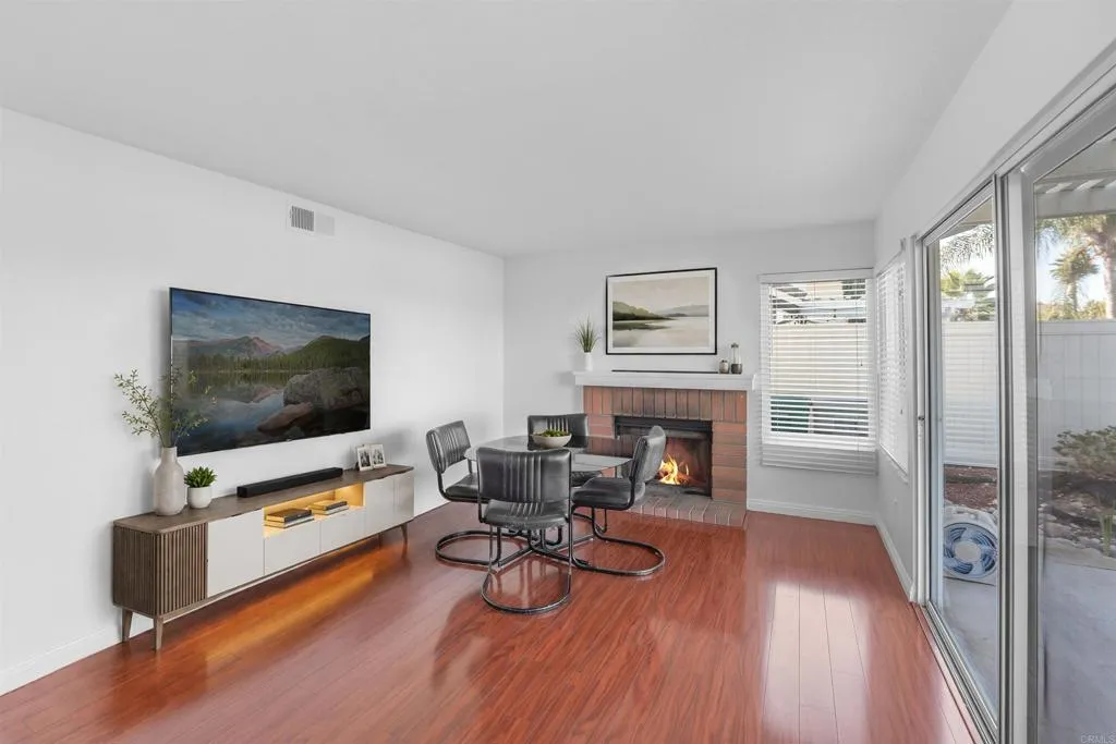 https://cdn.realtyfeed.com/cdn/127/307067217/2c6845761d88baa343e1b3a95b394ed6.webp