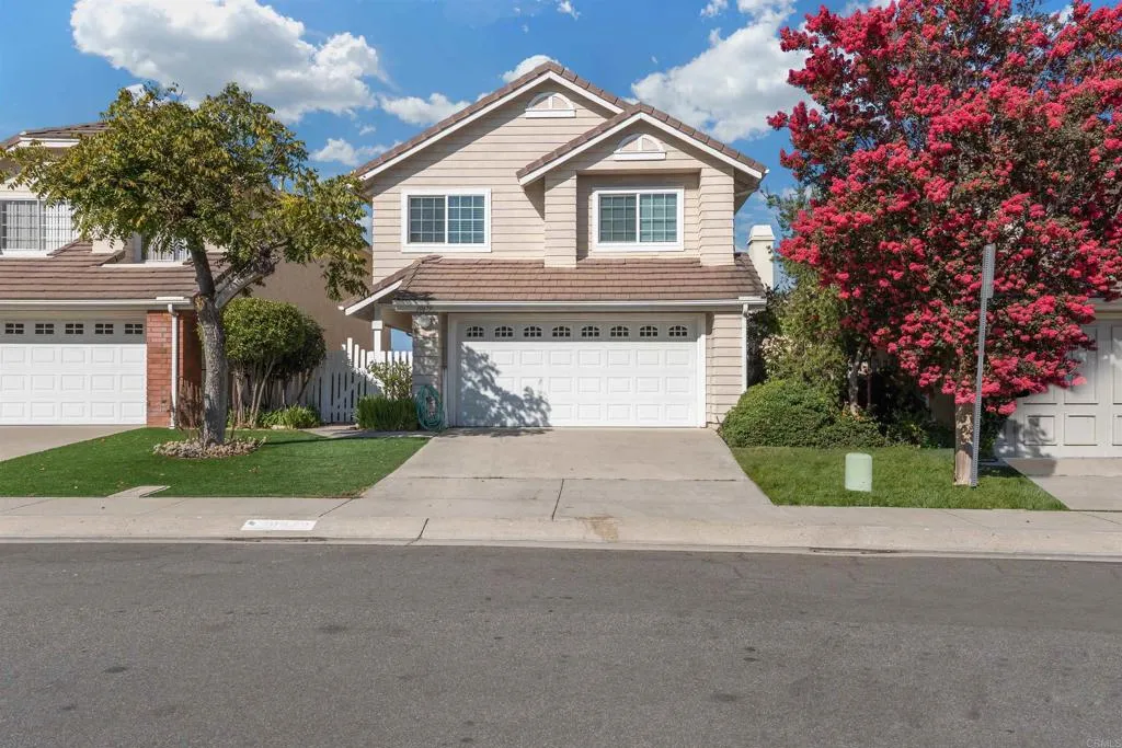 https://cdn.realtyfeed.com/cdn/127/307067217/63ba0e31083bb122530eb48bfdb39428.webp
