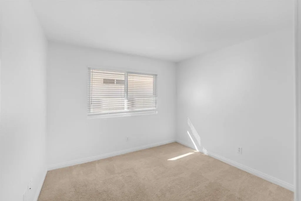 https://cdn.realtyfeed.com/cdn/127/307067217/771da130eb2e3b5bbf5157650c490cd1.webp