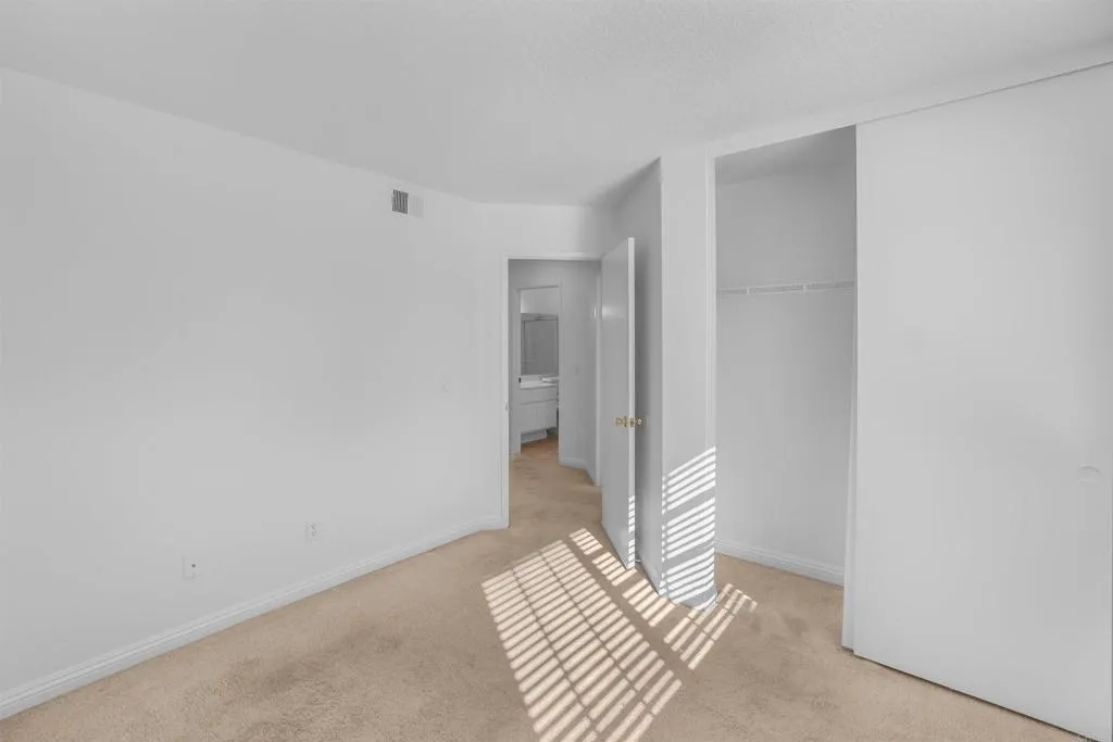 https://cdn.realtyfeed.com/cdn/127/307067217/f2039af9d9da02e4f42b0c65525731b6.webp