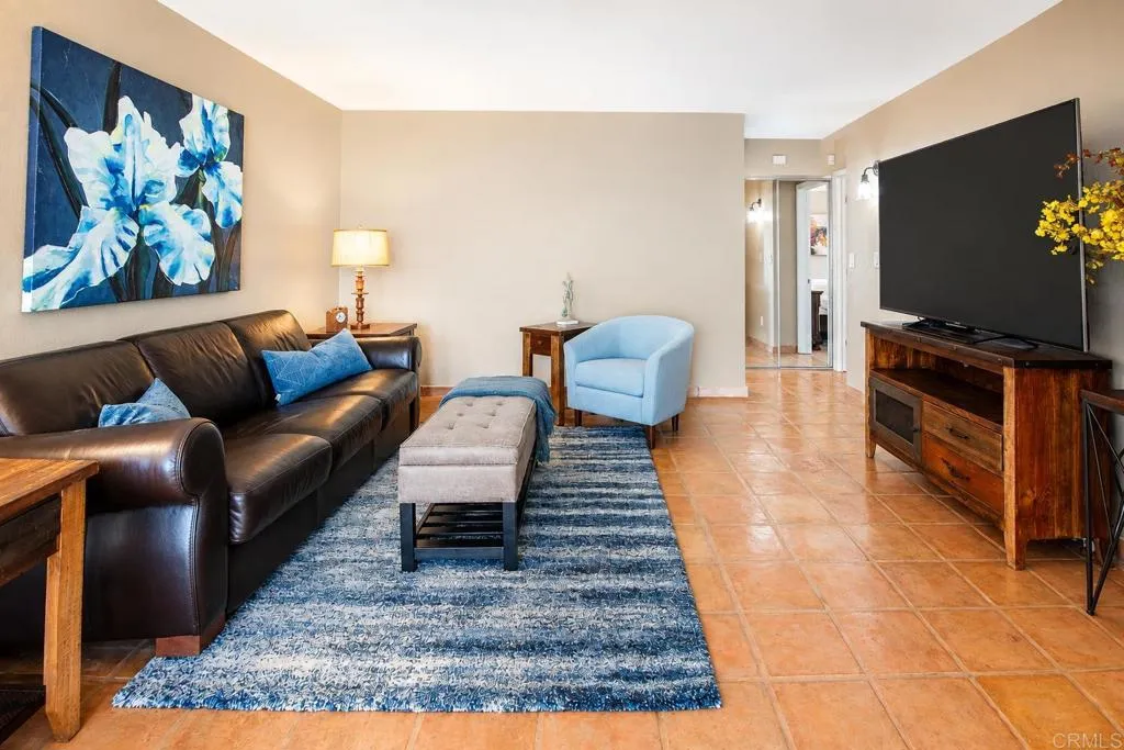 https://cdn.realtyfeed.com/cdn/127/307067224/1bea213e10a4d1d2880d731f120f45e6.webp