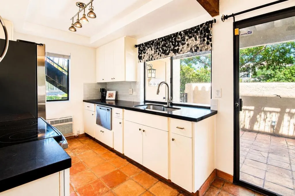 https://cdn.realtyfeed.com/cdn/127/307067224/c4442c8a7e019d2a08097826df773449.webp