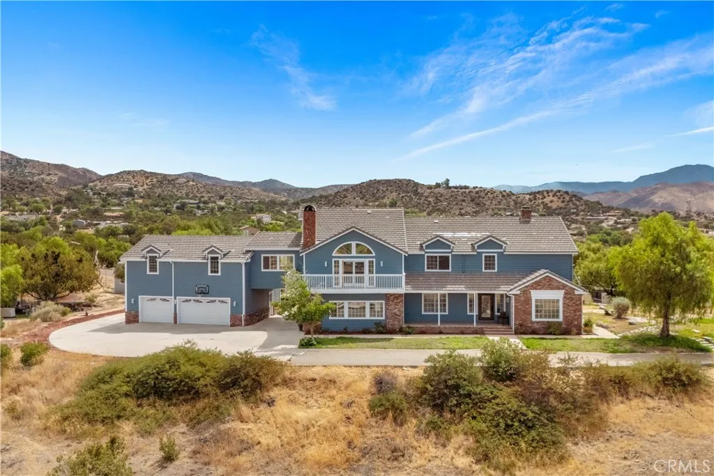 Agua Dulce, CA 91390