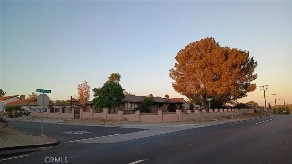 Riverside, CA 92504