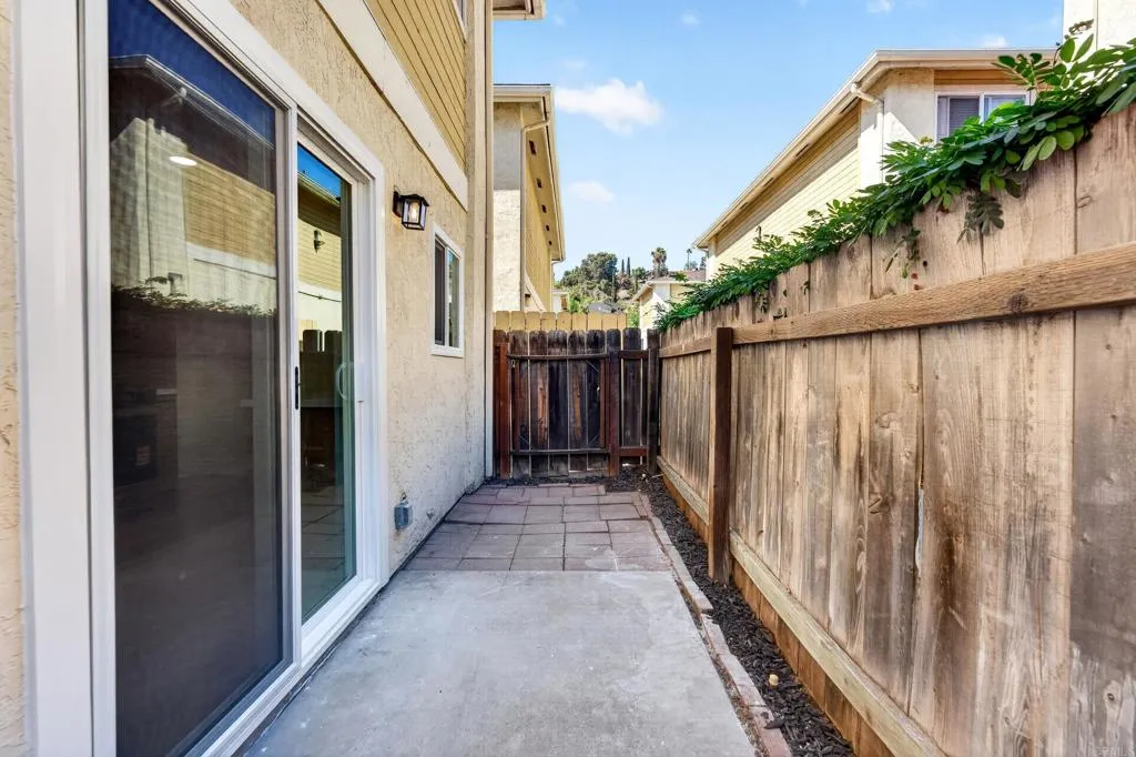 https://cdn.realtyfeed.com/cdn/127/307067260/5790d31b0ebb79e2118e3818a8d56977.webp