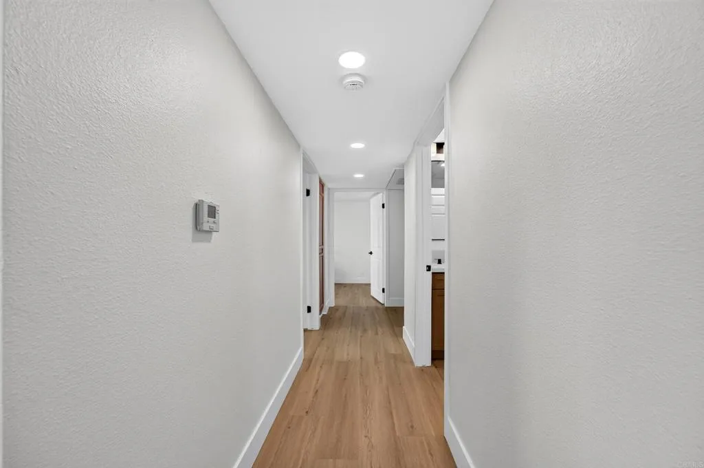 https://cdn.realtyfeed.com/cdn/127/307067260/736e7a4e17257895926992ff4838cd6d.webp