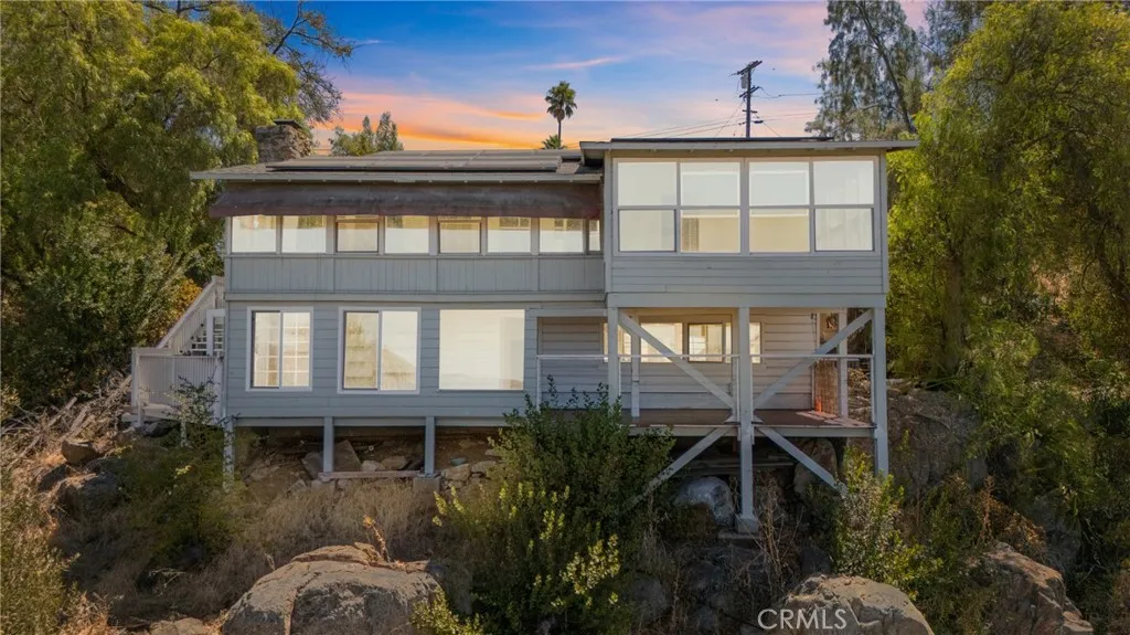 Lakeside, CA 92040