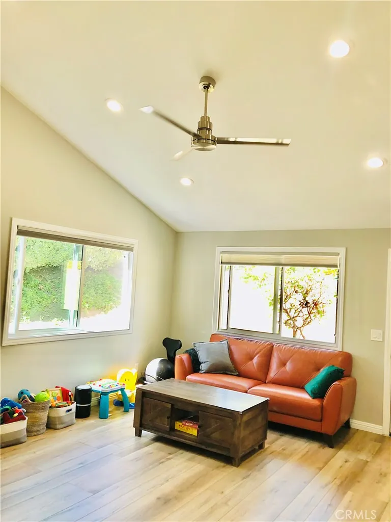 Moorpark, CA 93021