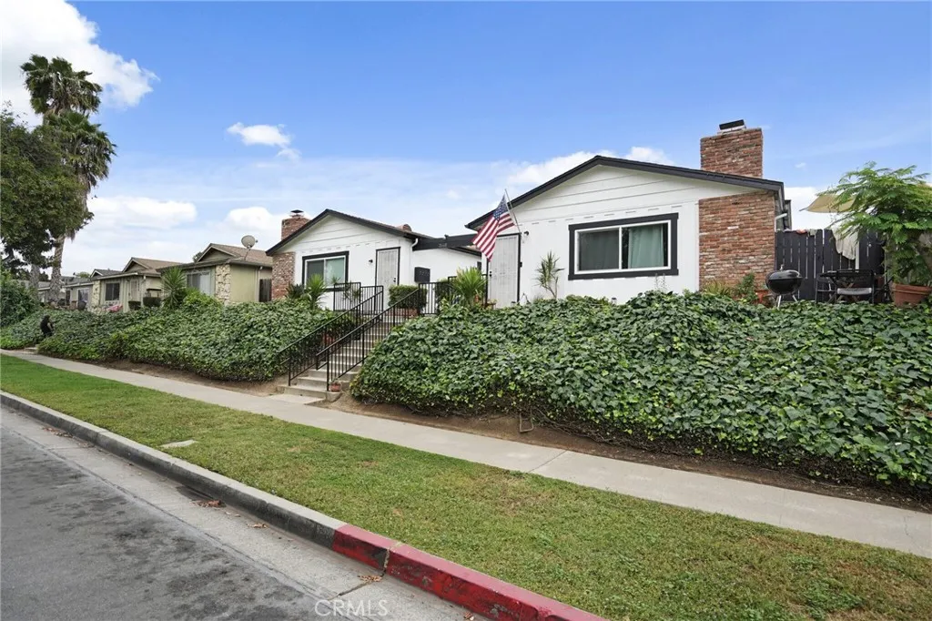 Fullerton, CA 92831