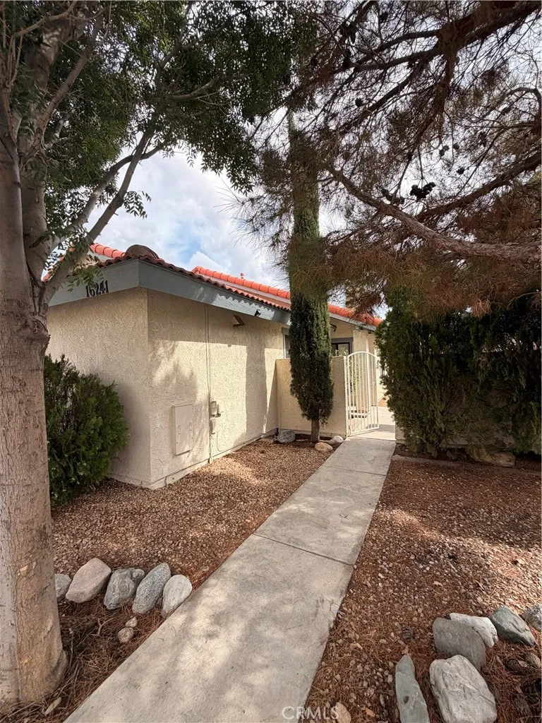 Victorville, CA 92395