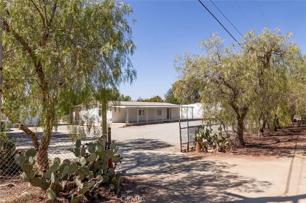 Menifee, CA 92585