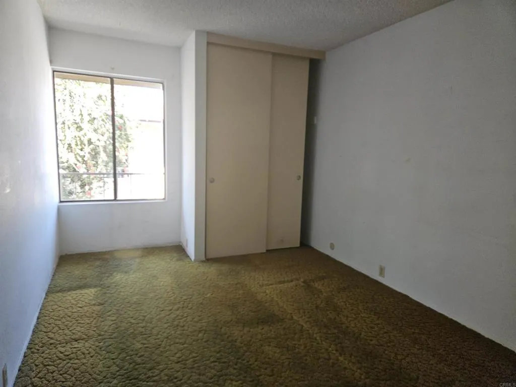 https://cdn.realtyfeed.com/cdn/127/307067481/6a4fbb16c9a0aa6ff4ba4d0f3ac6227c.webp