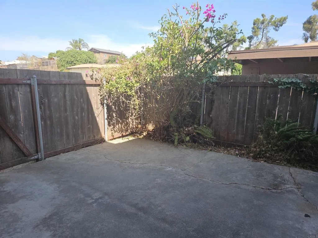 https://cdn.realtyfeed.com/cdn/127/307067481/ced92969ecf2df74993db624835d669b.webp