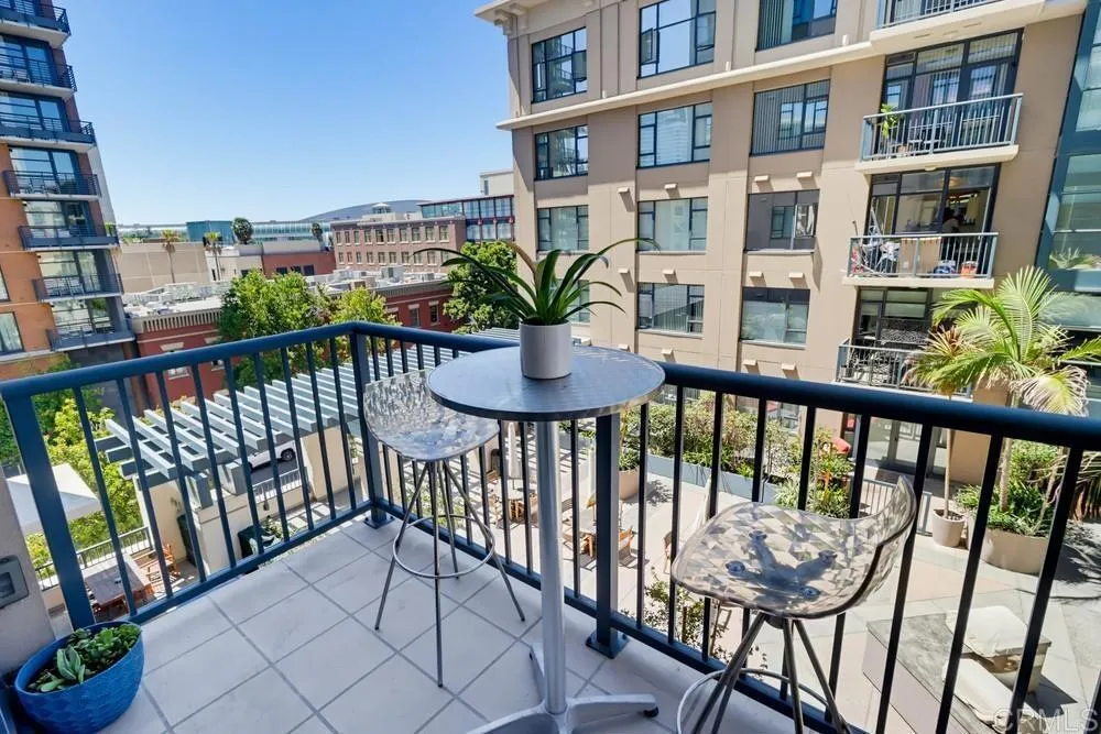 https://cdn.realtyfeed.com/cdn/127/307067524/8493cbad261daf5c7fecbc87db7803f9.webp