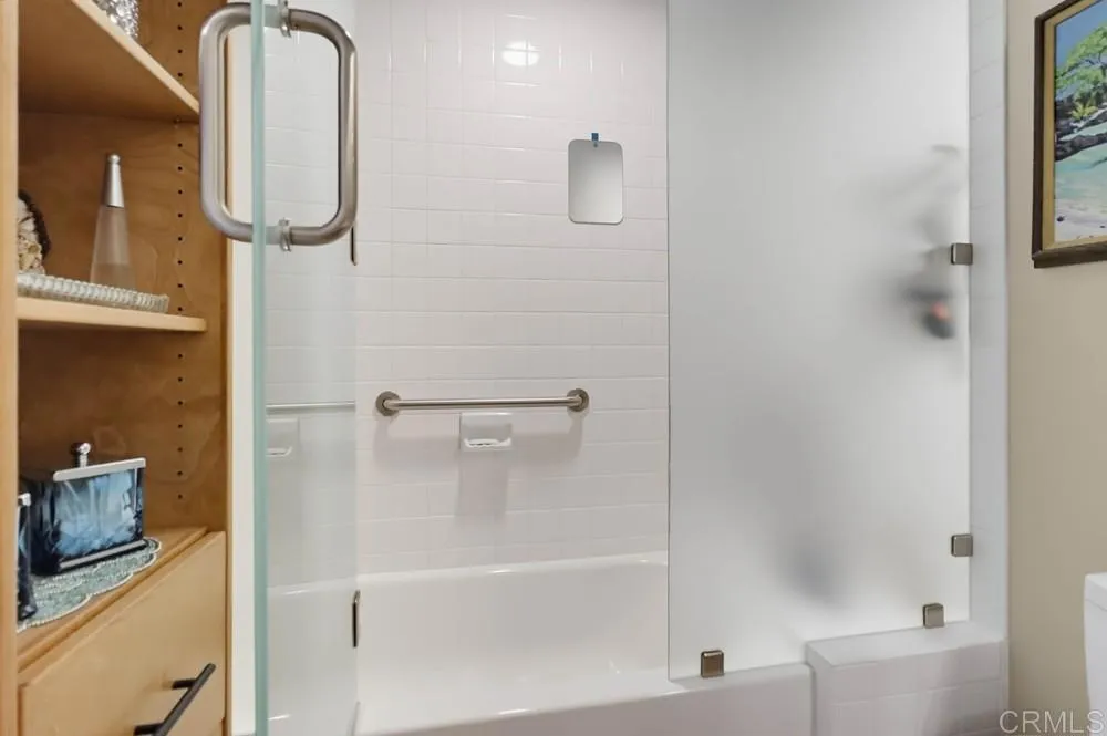 https://cdn.realtyfeed.com/cdn/127/307067524/a0cfb76254b76aaef90cecb7b69a4d0d.webp