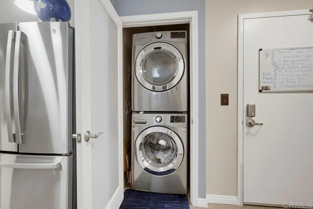 https://cdn.realtyfeed.com/cdn/127/307067524/bc8b98bbb53a09e462d3b70be71bf6e1.webp