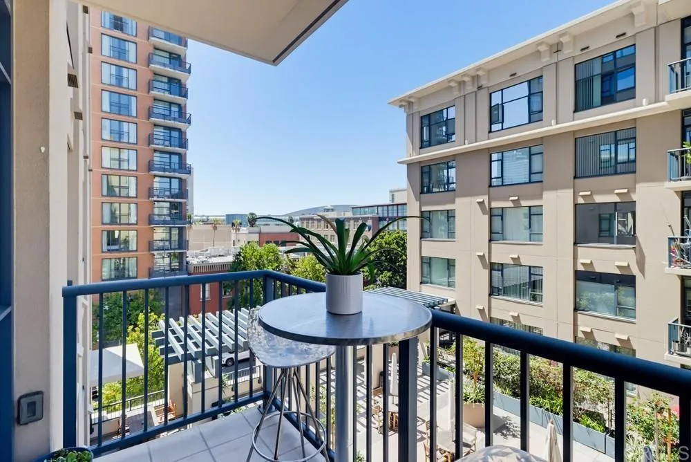 https://cdn.realtyfeed.com/cdn/127/307067524/caf321786a8c7412d25c0e568c7e5e25.webp