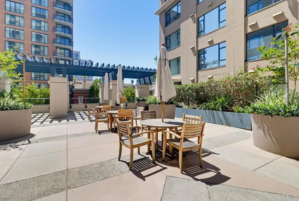 https://cdn.realtyfeed.com/cdn/127/307067524/daa4165105eecb7ef7c1b2e670f97d54.webp