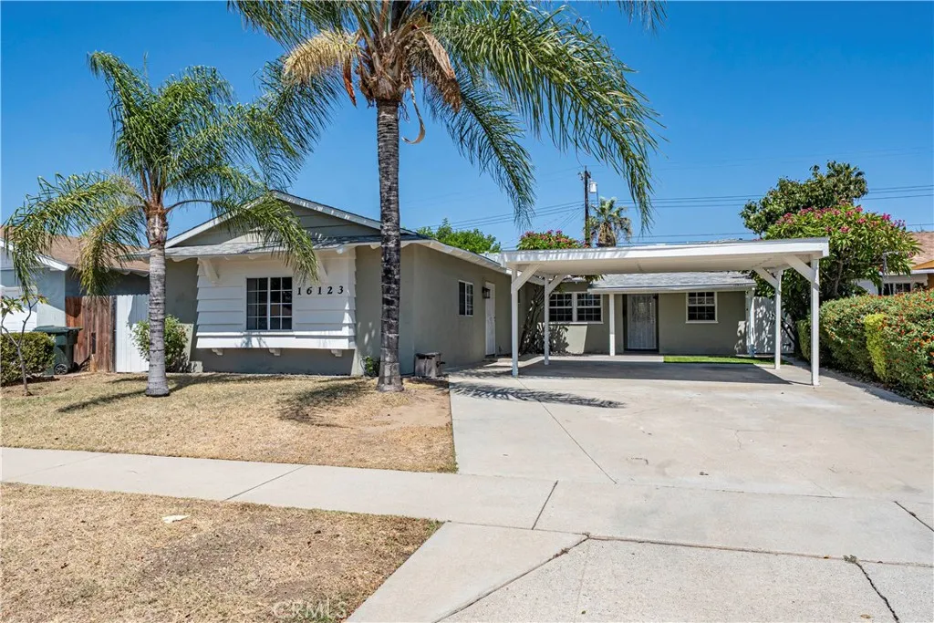 La Puente, CA 91744