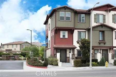 Fullerton, CA 92832
