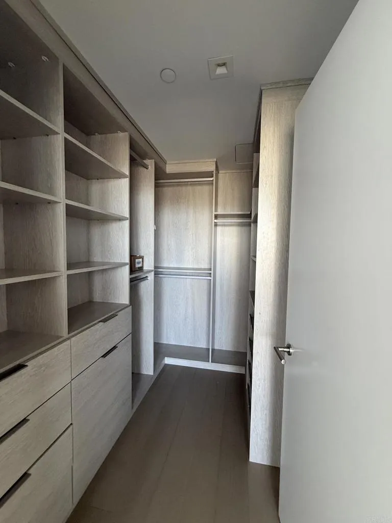 https://cdn.realtyfeed.com/cdn/127/307067551/85376eefc9b375d2e7cb7a74216f5f3e.webp