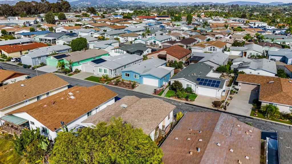 https://cdn.realtyfeed.com/cdn/127/307067583/9ad44cca72f76f27154b67100f6a91f3.webp