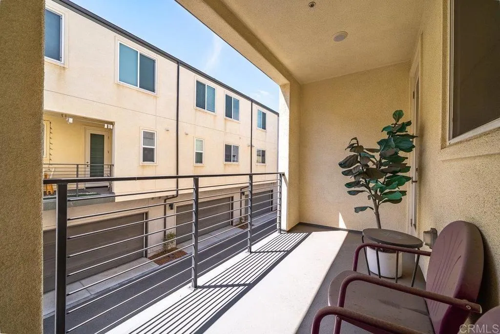 https://cdn.realtyfeed.com/cdn/127/307067584/1ba6c896ebd6f42d9887e0c0de7a3272.webp