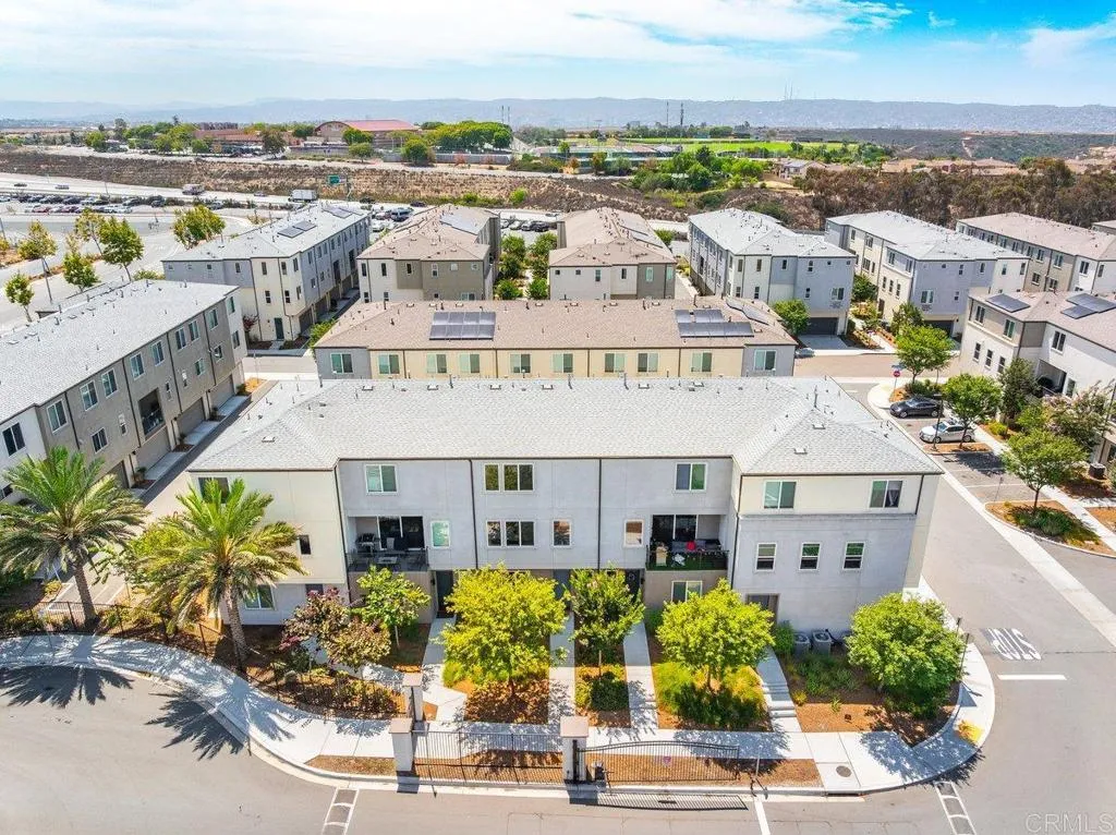 https://cdn.realtyfeed.com/cdn/127/307067584/8d341da58579b22967673f3ad9d70e58.webp