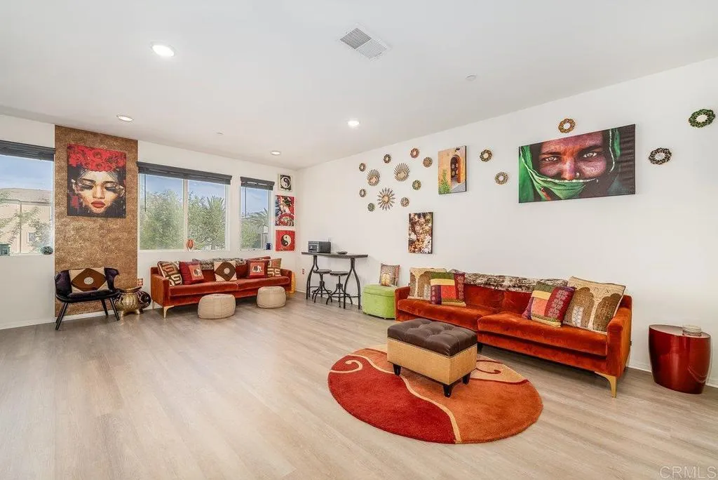 https://cdn.realtyfeed.com/cdn/127/307067584/936fbfa410bdce7061d1cd5ea4f1202c.webp