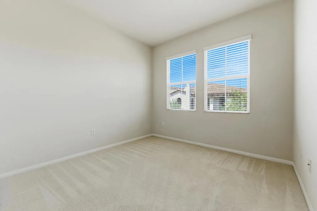 https://cdn.realtyfeed.com/cdn/127/307067643/2837bce16de0d70a6fe2bff6521d3437.webp