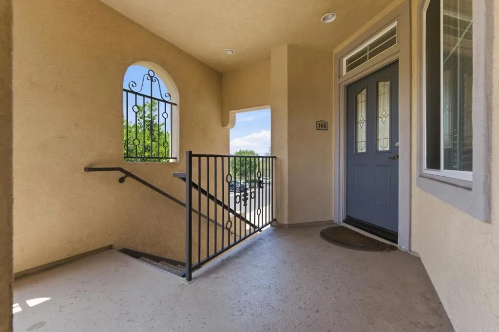 https://cdn.realtyfeed.com/cdn/127/307067643/a277e4eadb77f48334b31d67584fa7e5.webp