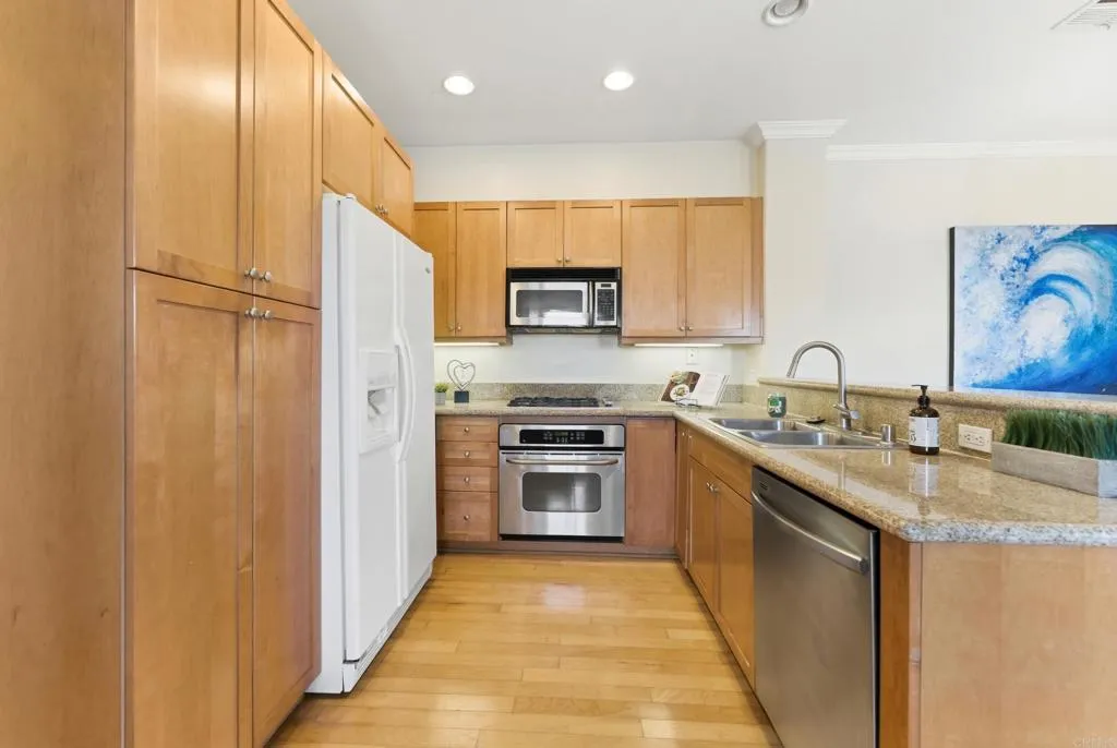 https://cdn.realtyfeed.com/cdn/127/307067643/da47c9c4249bfad7a418047eb6a91b06.webp