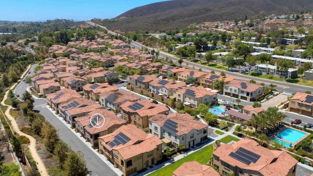 https://cdn.realtyfeed.com/cdn/127/307067658/2e43d5818fbcd01cb1d6c1c0d4b58c70.webp