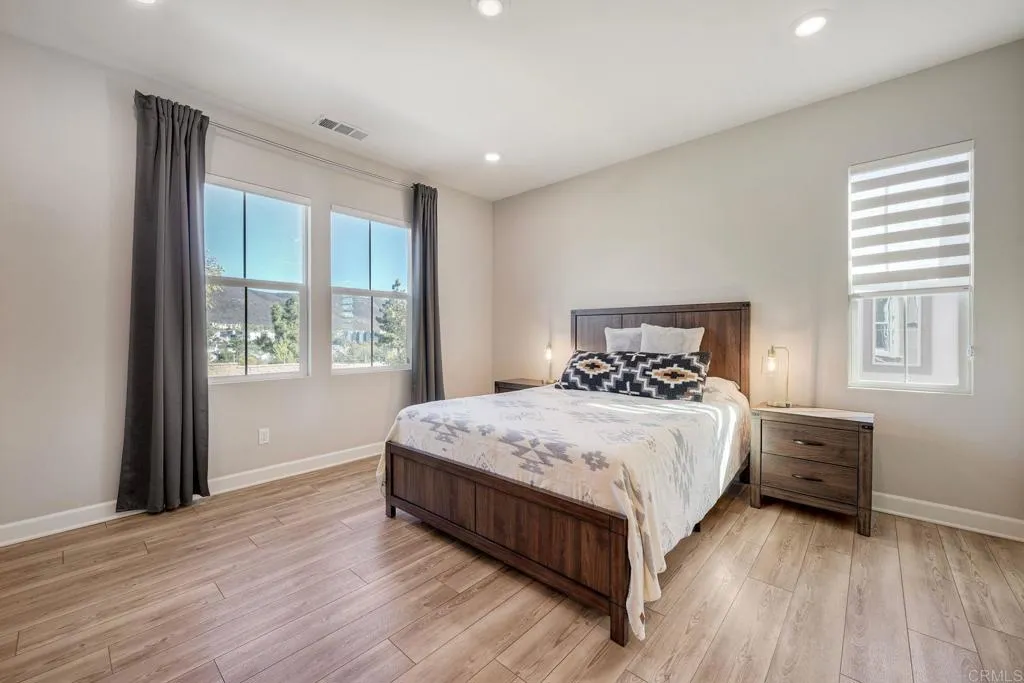 https://cdn.realtyfeed.com/cdn/127/307067658/939d825671a3fa41eb27771c5137a79f.webp