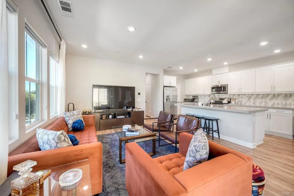 https://cdn.realtyfeed.com/cdn/127/307067658/9d7166a691f68ca85ebb27efb8c90cf0.webp