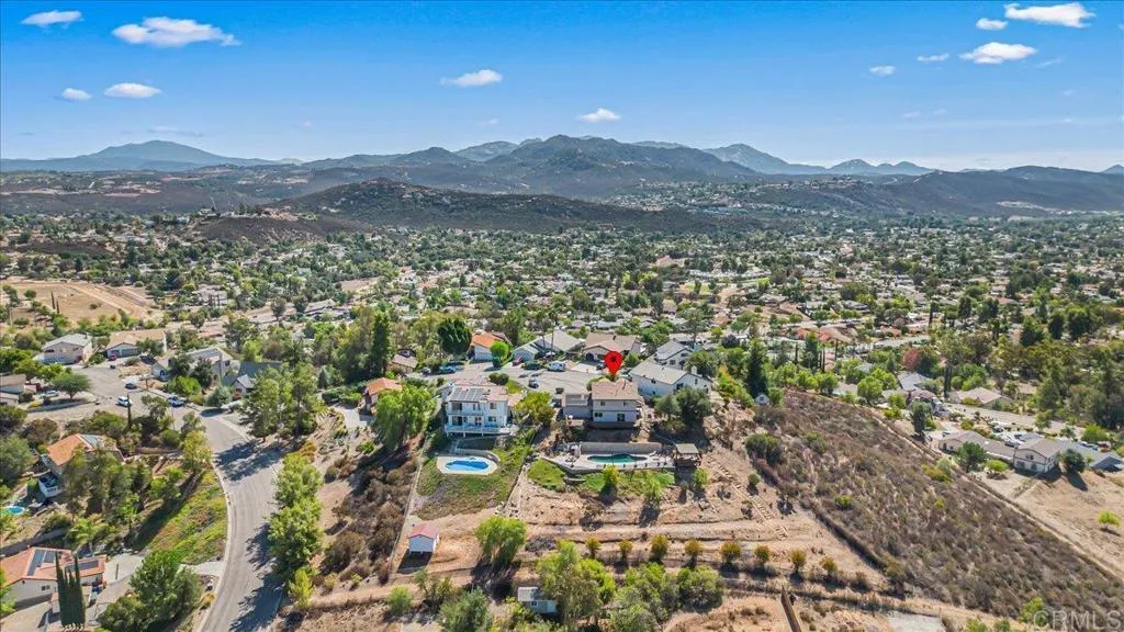 https://cdn.realtyfeed.com/cdn/127/307067661/5534e84c7448cceb71b0a19c42868a6b.webp