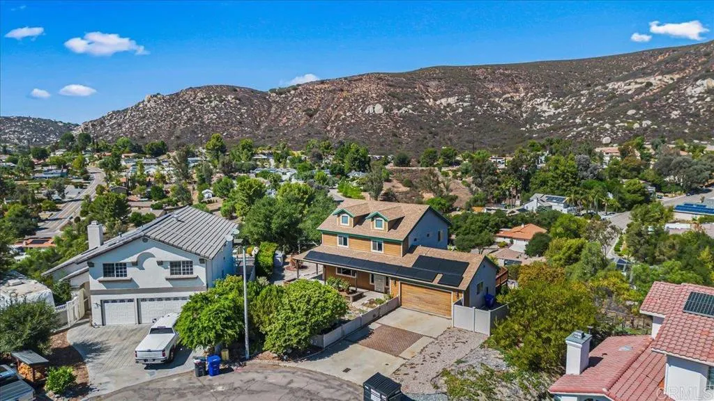 https://cdn.realtyfeed.com/cdn/127/307067661/cd8f59cd8de1ec44810dd313dbb306e2.webp
