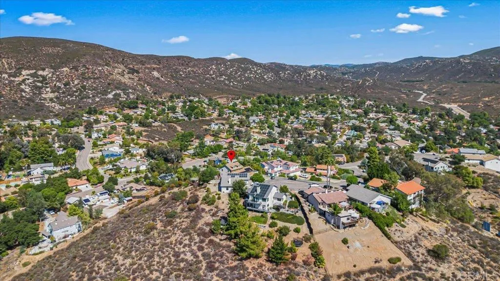 https://cdn.realtyfeed.com/cdn/127/307067661/d1b0e4e75dd10994c1c1bfd1f33d508d.webp