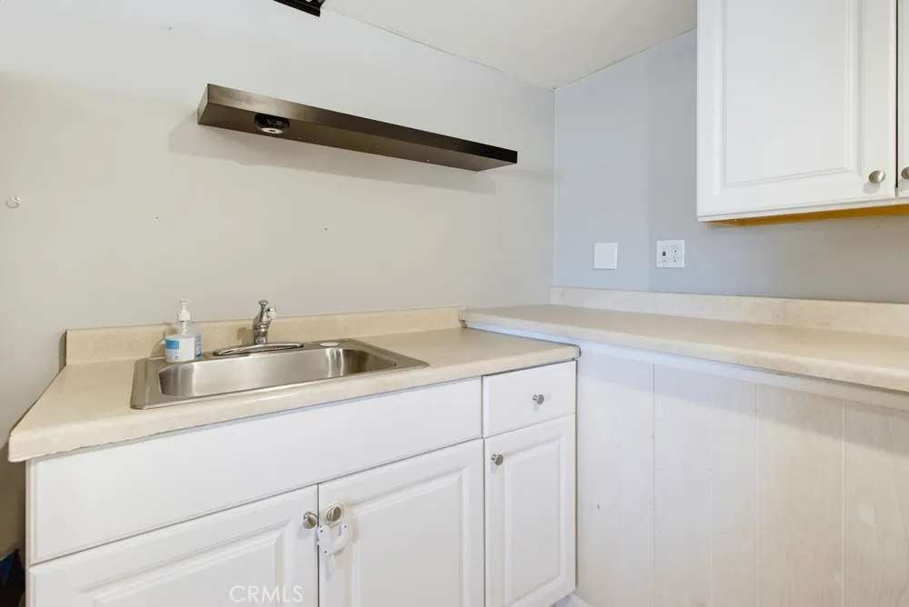 https://cdn.realtyfeed.com/cdn/127/307067672/1b7e5484fbdfa17f51432fcdfe649ec9.webp