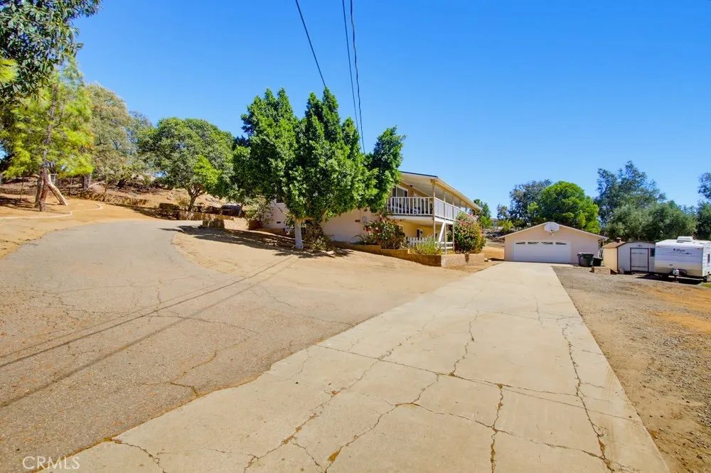 https://cdn.realtyfeed.com/cdn/127/307067672/4e822c0f5b9e1a264b75bab095e88c17.webp
